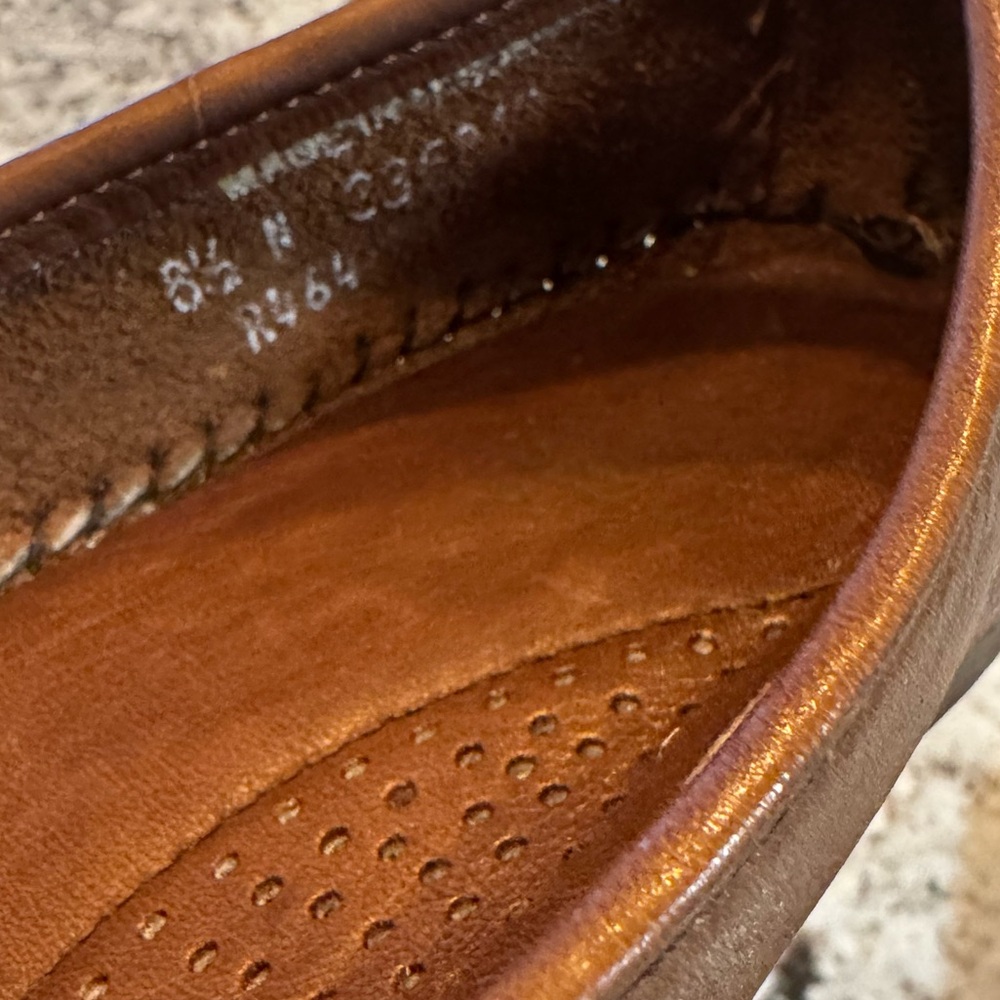 Dexter Women's Brown‎ Leather Loafers - Picture 8 of 8